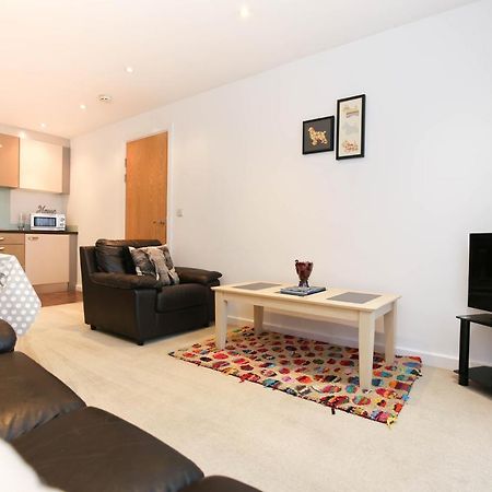 Week2Week Fabulous Newcastle City Centre Apartment Bagian luar foto