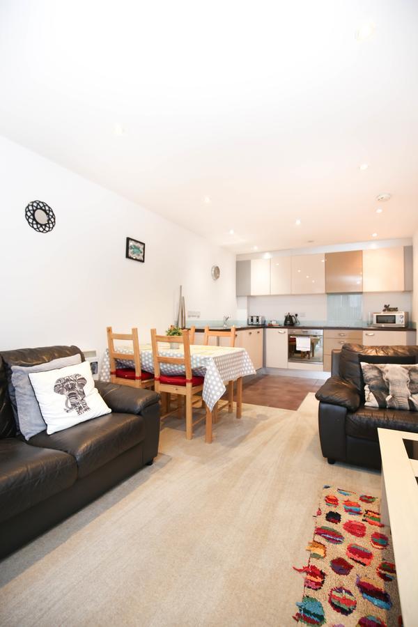 Week2Week Fabulous Newcastle City Centre Apartment Bagian luar foto